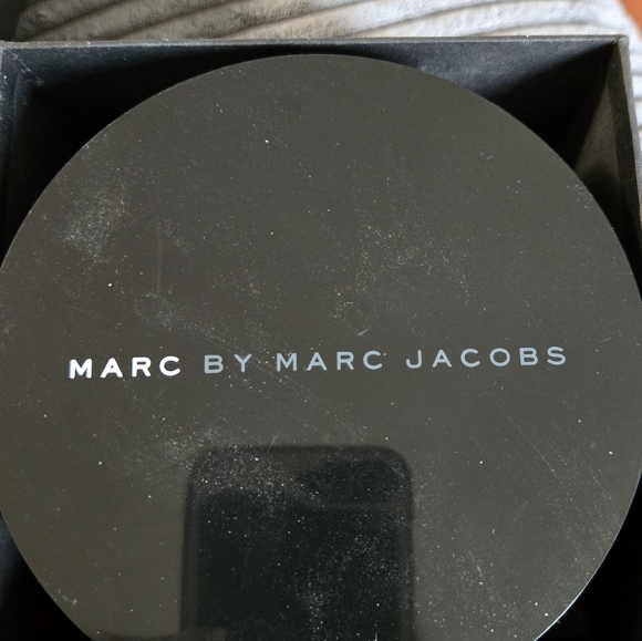 Marc Jacob watch - Picture 2 of 2